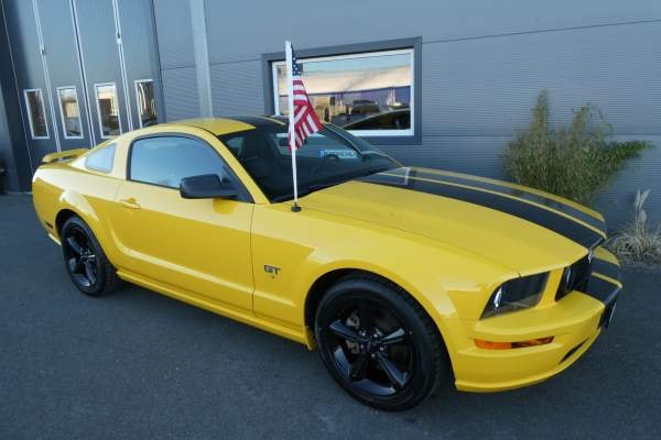 2005 Ford Mustang GT Coupe V8 4.6L