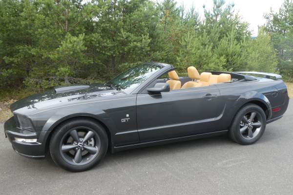 2007 Ford Mustang GT Cab / 7787mil !
